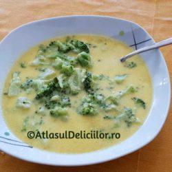 Supa cu broccoli si branza titlu